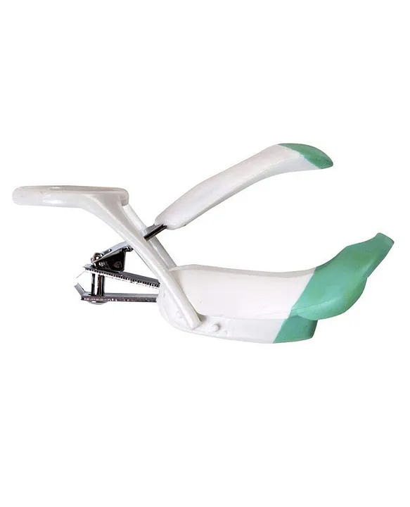 NeonateCare Nail Cutter with magnifier Lens (Nail Cutter with Lens) - Green( Color and design may vary)
