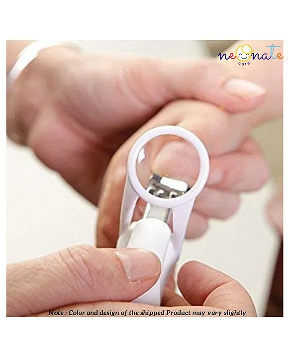 NeonateCare Nail Cutter with magnifier Lens (Nail Cutter with Lens) - Green( Color and design may vary)